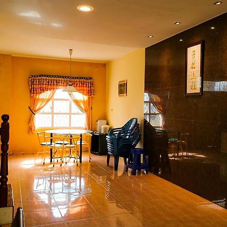Villa Bukit Indah Brastagi / Berastagi Exteriér fotografie